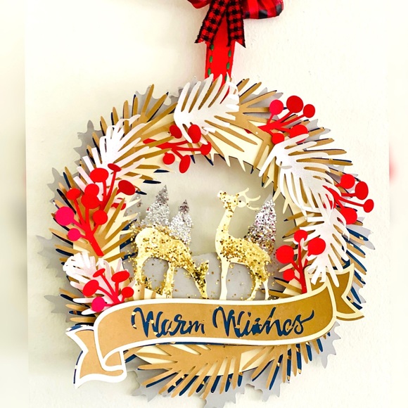 Mini 3D Wreath/ Hanging Wall Decor Multi Purpose Christmas Decor - Picture 4 of 5